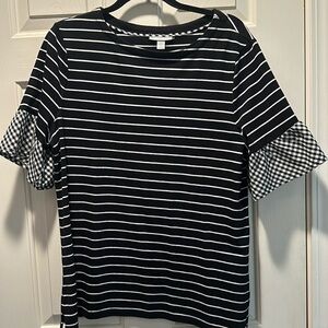 EUC black & white top Size L